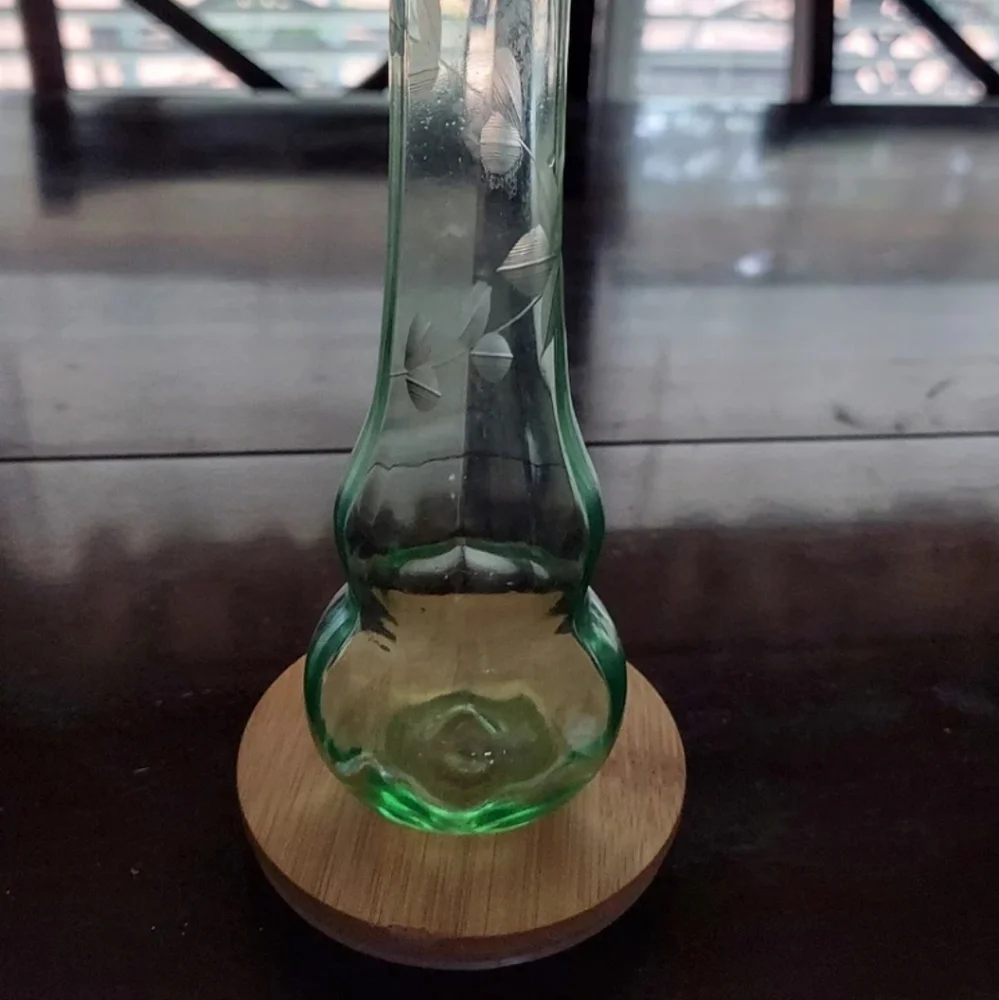 Vintage Depression Glass Etched Glass Delicate Fluted Bud Vase - 8 inches EUC